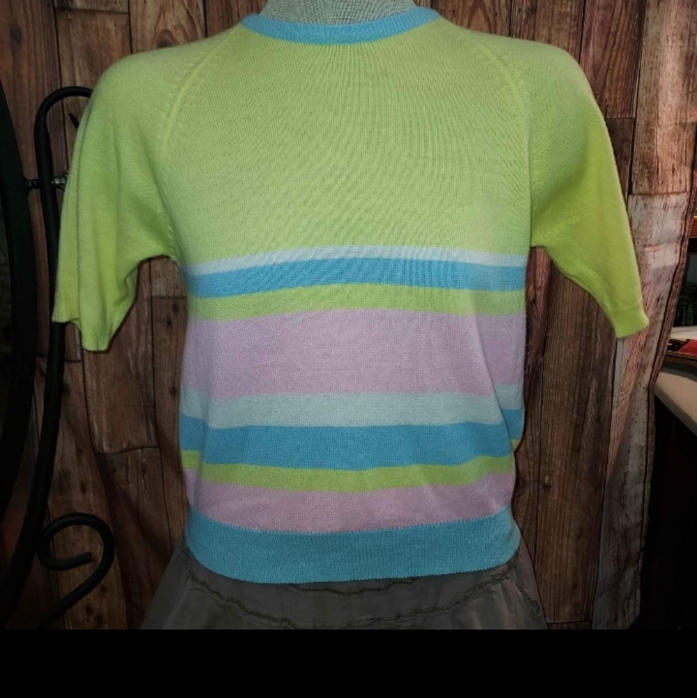 Vintage sweater top